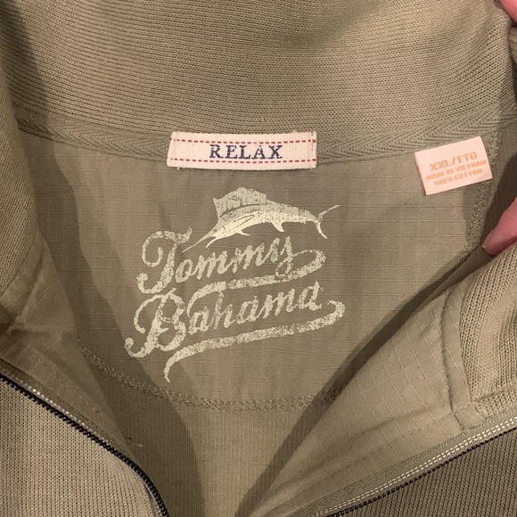 Tommy Bahama 1/4 zip pullover sweatshirt - Picture 3 of 4